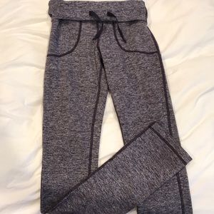Lulu size four leggings.